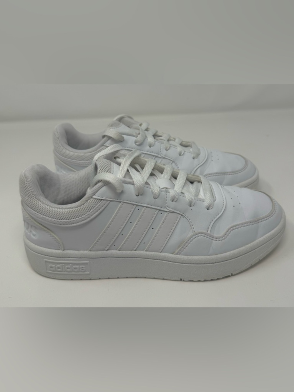 Adidas Hoops 3.0 Women’s 6 Low-Top White Leather Athletic Sneakers